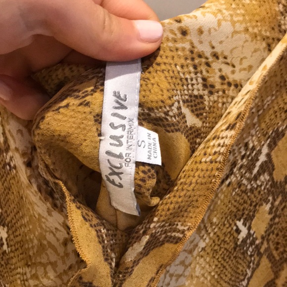 Snakeskin open shoulder - Picture 3 of 5